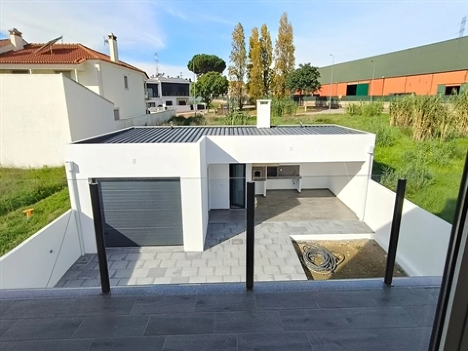 Moradia T4 para Venda em Nossa Sra de Fatima Foto 28