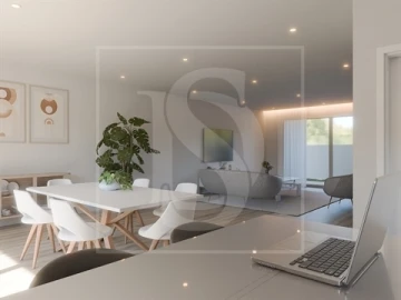 Moradia T4 para Venda em Nossa Sra de Fatima