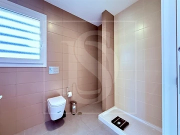 Moradia T5 para Venda em Nossa Sra de Fatima