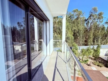 Moradia T5 para Venda em Nossa Sra de Fatima