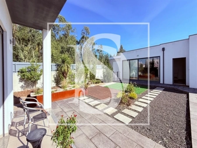 Moradia T5 para Venda em Nossa Sra de Fatima Foto 2