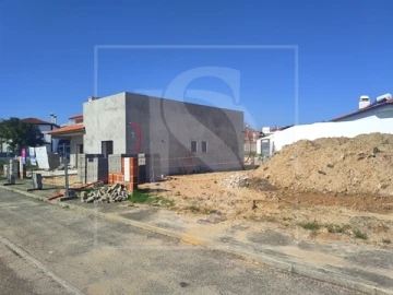 Terreno para Venda em Meia Via