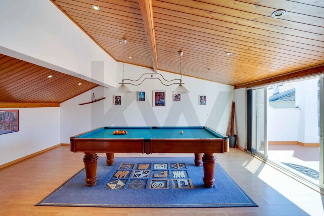 Moradia T5 para Venda em Corroios Foto 29