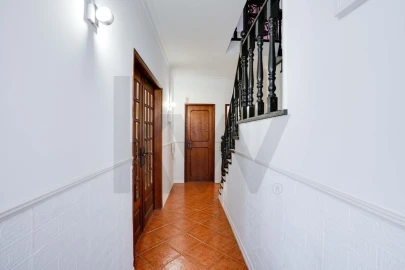 Moradia T5 para Venda em Corroios