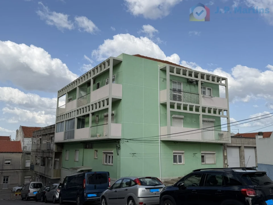 Apartamento T2 para Venda em Baixa da Banheira e Vale da Amoreira Foto 1