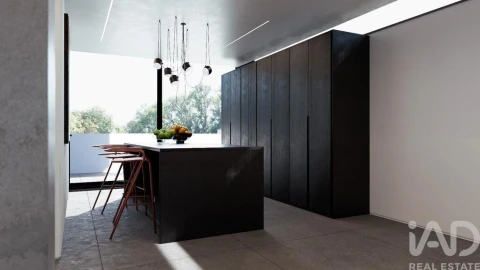 Moradia T6 para Venda em Montenegro