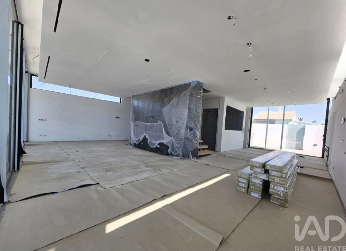 Moradia T6 para Venda em Montenegro Foto 17