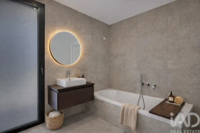 Moradia T3 para Venda em Nossa Senhora do Pópulo, Coto e São Gregório