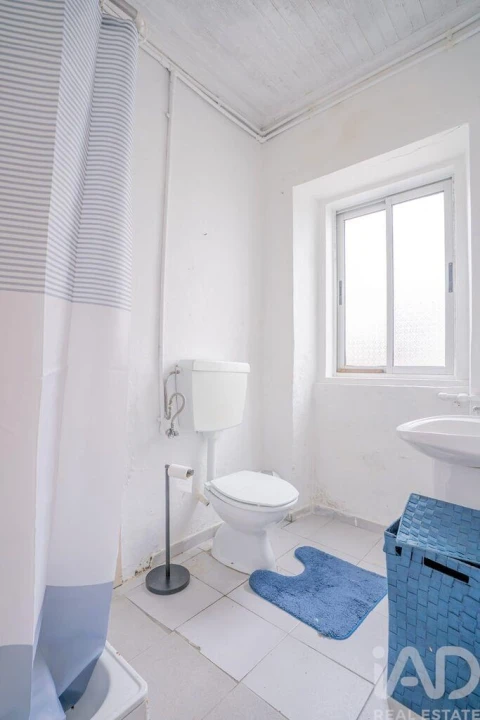 Moradia T4 para Venda em Praia da Vitoria (Santa Cruz)