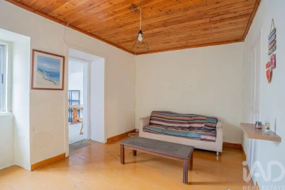 Moradia T4 para Venda em Praia da Vitoria (Santa Cruz)