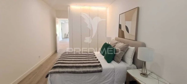 Apartamento T3 para Venda em Benfica