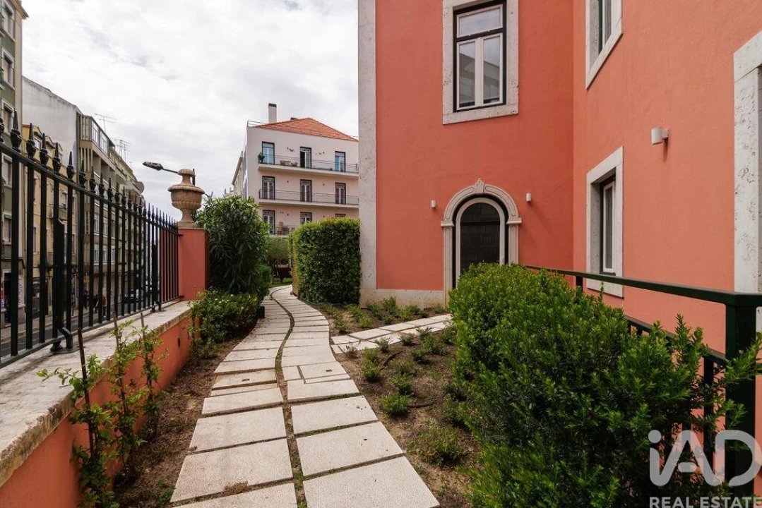 Apartamento T2 para Venda em Campolide Foto 20