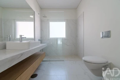 Apartamento T2 para Venda em Campolide
