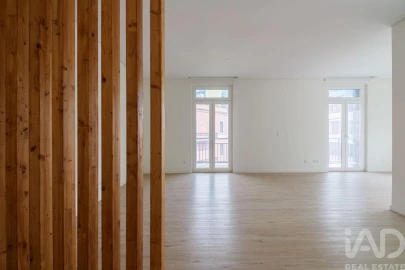 Apartamento T2 para Venda em Campolide