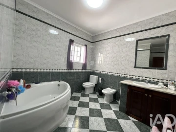 Moradia T3 para Venda em Velas (São Jorge)