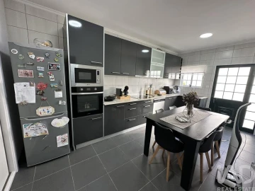 Moradia T3 para Venda em Velas (São Jorge)