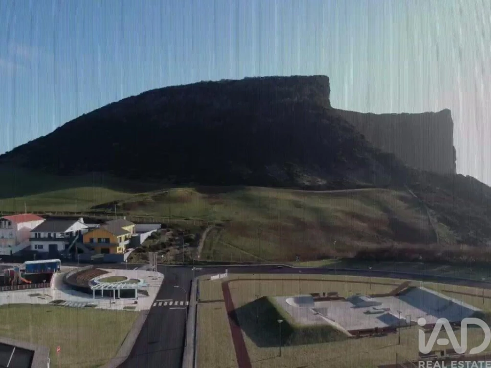 Moradia T3 para Venda em Velas (São Jorge) Foto 28