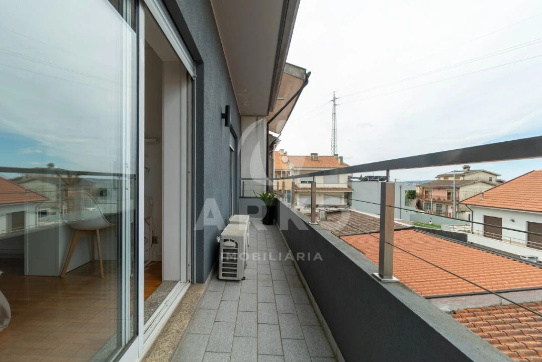 Moradia T4 para Venda em Fânzeres e São Pedro da Cova Foto 19