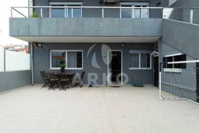 Moradia T4 para Venda em Fânzeres e São Pedro da Cova
