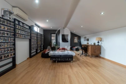 Moradia T4 para Venda em Fânzeres e São Pedro da Cova