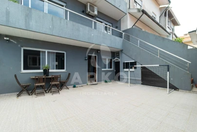 Moradia T4 para Venda em Fânzeres e São Pedro da Cova