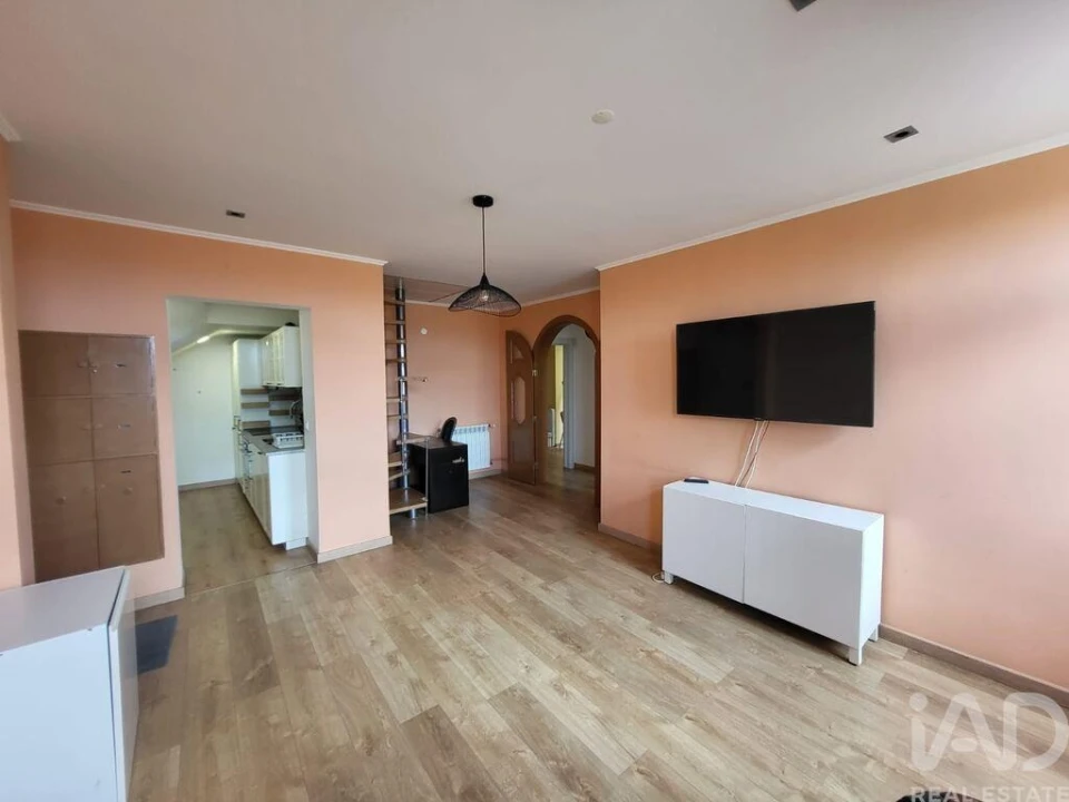 Apartamento T2 para Arrendamento em Santa Maria Maior Foto 1