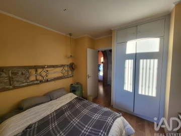 Apartamento T2 para Arrendamento em Santa Maria Maior