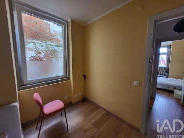 Apartamento T2 para Arrendamento em Santa Maria Maior