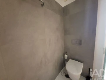 Apartamento T2 para Arrendamento em Santa Maria Maior