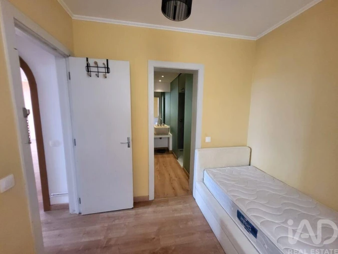 Apartamento T2 para Arrendamento em Santa Maria Maior Foto 17