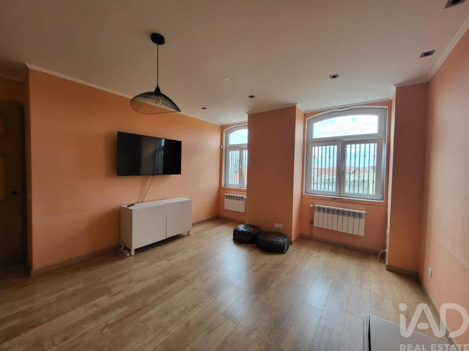 Apartamento T2 para Arrendamento em Santa Maria Maior Foto 3