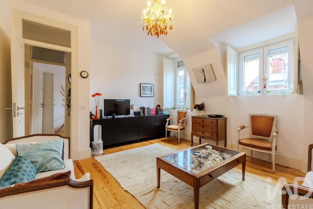 Apartamento T2 para Venda em Penha de França Foto 2