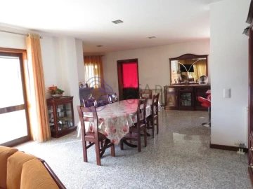 Moradia T3 para Venda em São João de Ver