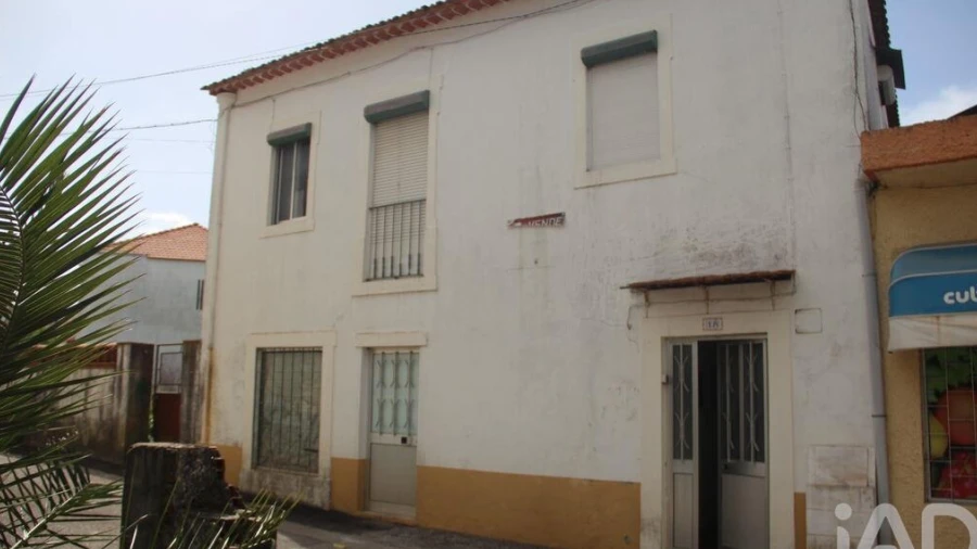 Moradia T4 para Venda em Malhou, Louriceira e Espinheiro