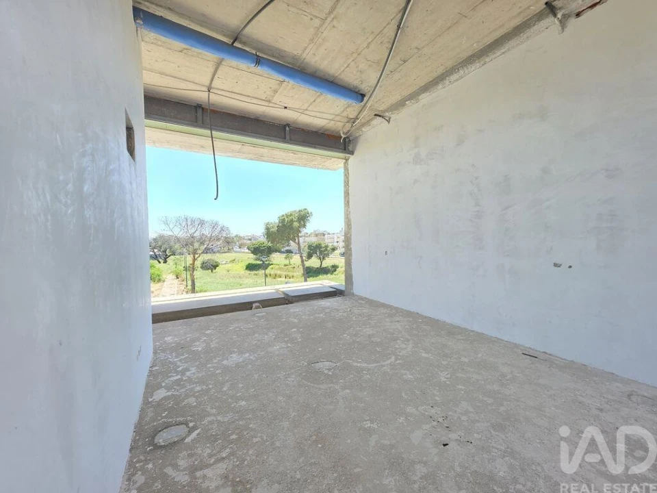 Moradia T5 para Venda em Montenegro Foto 5