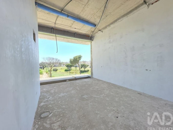 Moradia T5 para Venda em Montenegro Foto 5