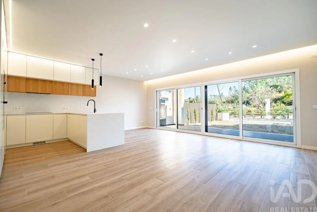 Moradia T3 para Venda em Arrabal Foto 6