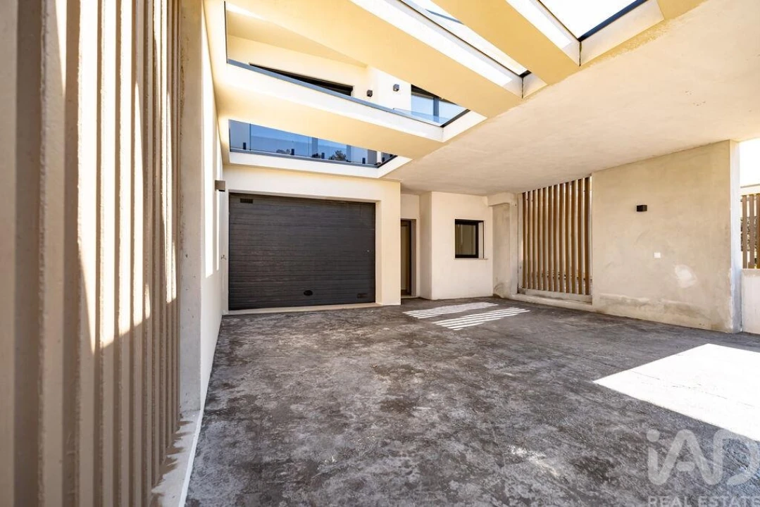 Moradia T3 para Venda em Arrabal Foto 4