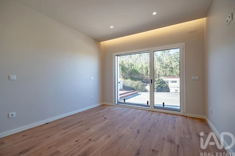 Moradia T3 para Venda em Arrabal Foto 15