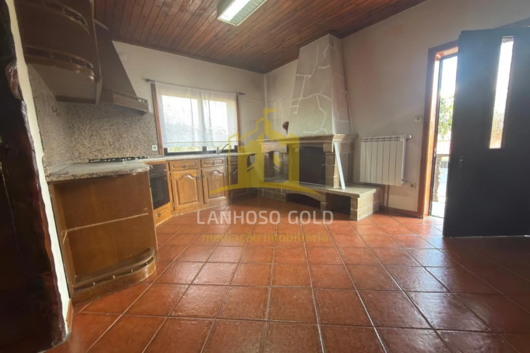 Moradia para Venda em Guilhofrei Foto 4