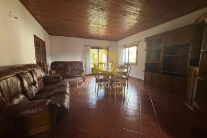 Moradia para Venda em Guilhofrei