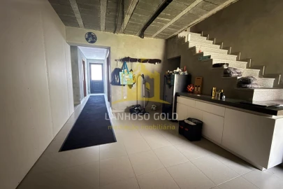 Moradia para Venda em Guilhofrei