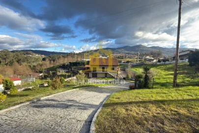 Moradia para Venda em Guilhofrei