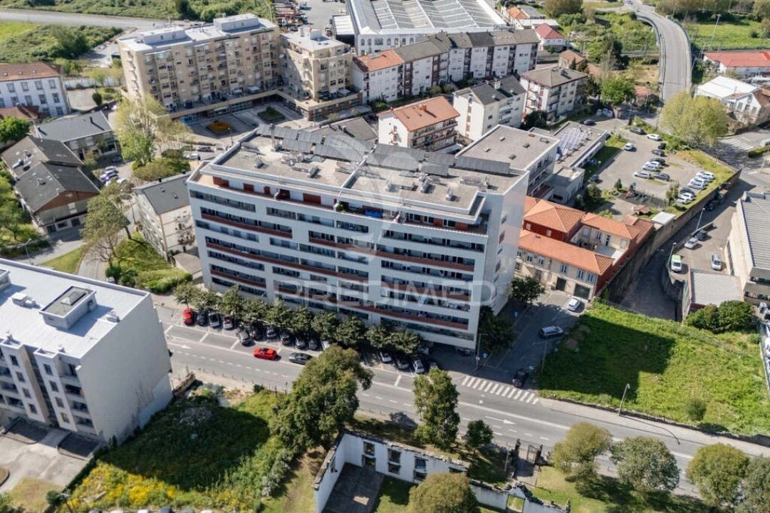 Apartamento T5 para Venda em Braga (Maximinos, Sé e Cividade) Foto 1