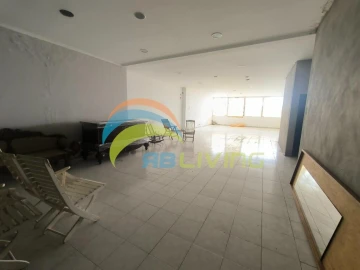 Loja para Arrendamento em Funchal (Santa Maria Maior)