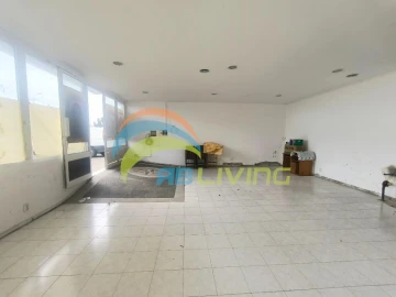 Loja para Arrendamento em Funchal (Santa Maria Maior)