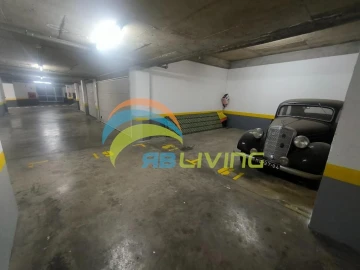 Loja para Arrendamento em Funchal (Santa Maria Maior)