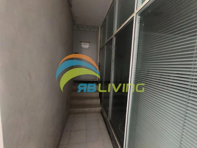 Loja para Arrendamento em Funchal (Santa Maria Maior) Foto 14