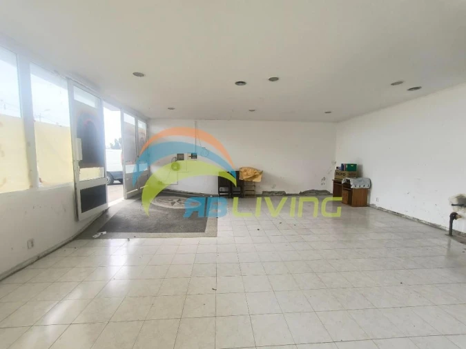 Loja para Arrendamento em Funchal (Santa Maria Maior) Foto 7