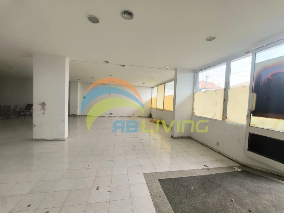 Loja para Arrendamento em Funchal (Santa Maria Maior) Foto 6